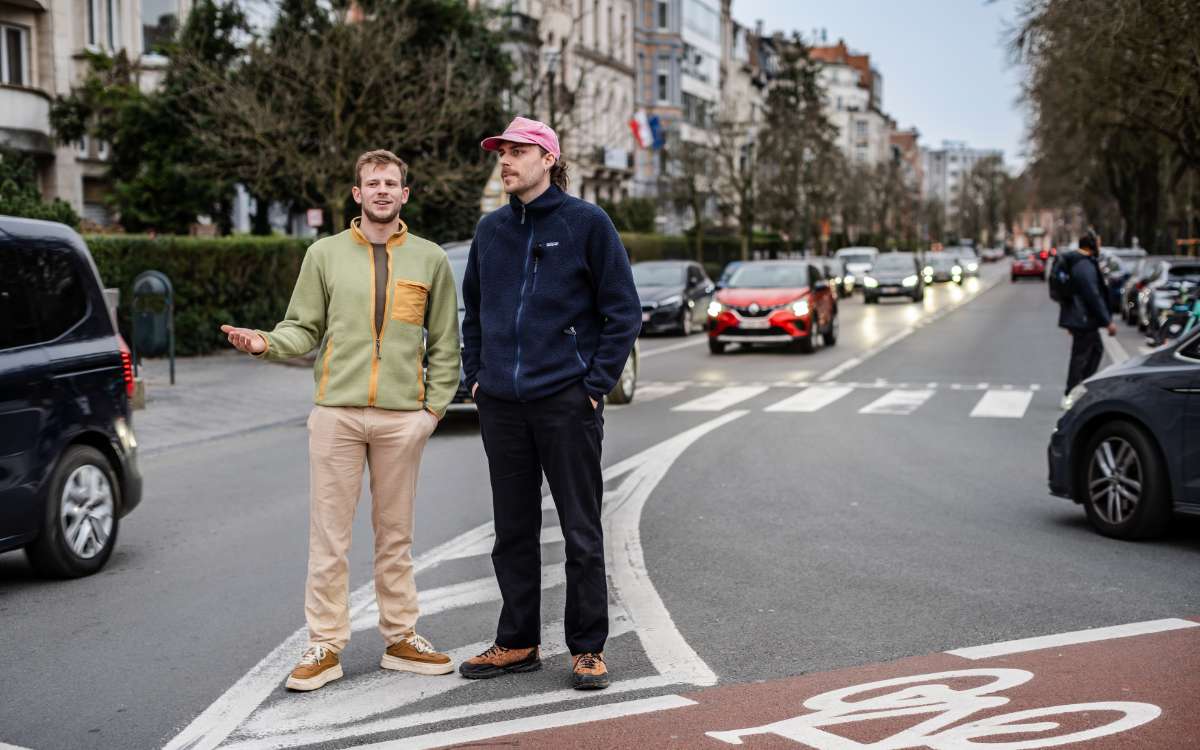 Al liftend van Brussel tot Shanghai! Hoe Cor de halve wereld doorkruiste op 109 dagen